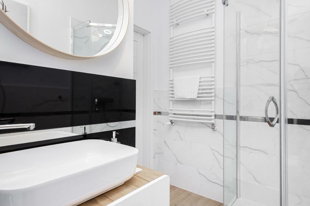 Apartments Warsaw Pawia By Noclegi Renters Kültér fotó